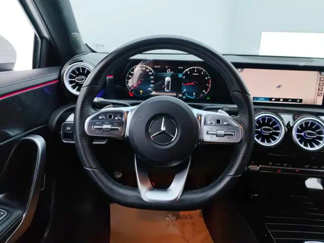 Mercedes-Benz A-Class — Фото автомобиля 15