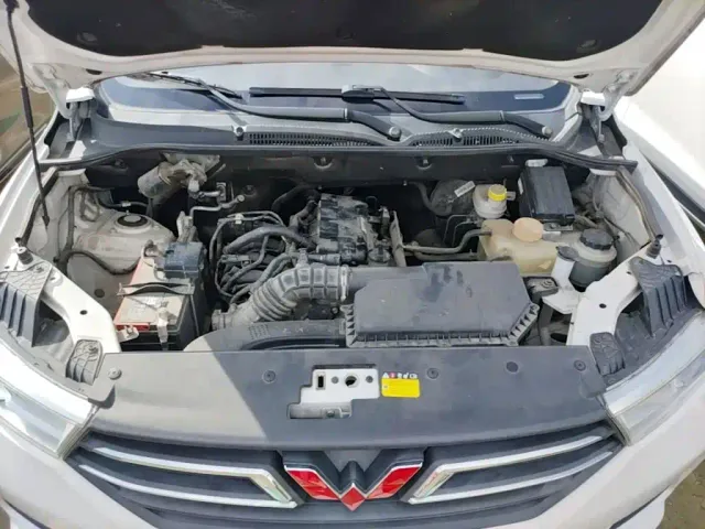 Wuling Hongguang — Фото автомобиля 19