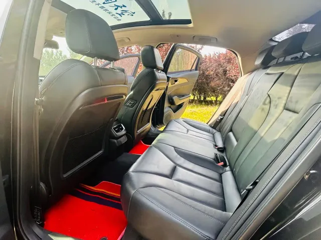 Hongqi H5 — Фото автомобиля 6