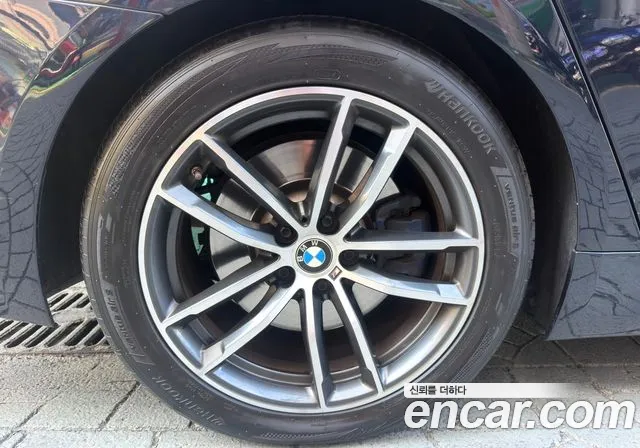 BMW 5 Series G30 — Фото автомобиля 6