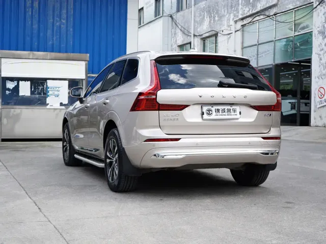 Volvo XC60 — Фото автомобиля 7