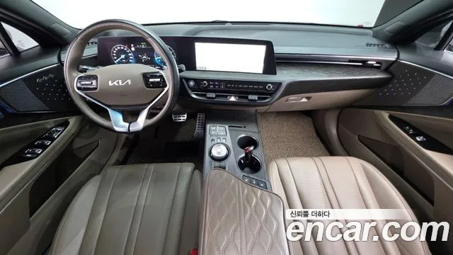 Kia K8 — Фото автомобиля 7
