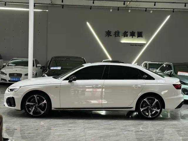 Audi A4L — Фото автомобиля 4