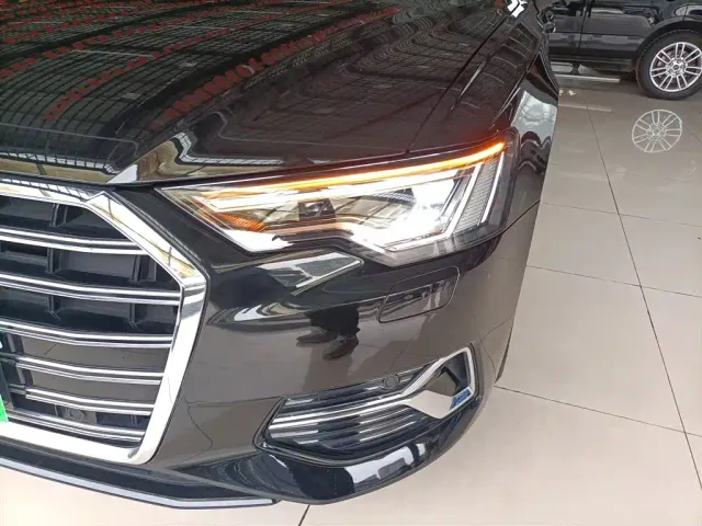 Audi A6L — Фото автомобиля 2