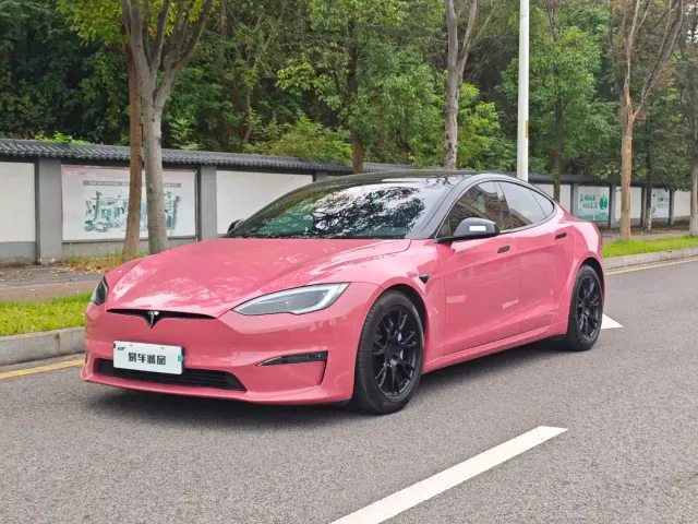 Фотография автомобиля — Tesla Model S
