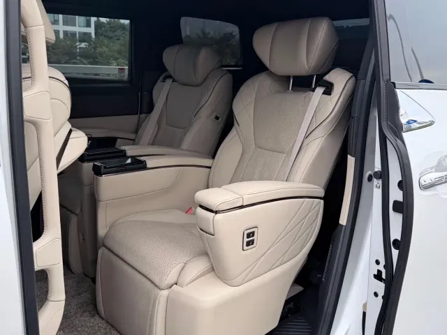 Toyota Alphard — Фото автомобиля 8