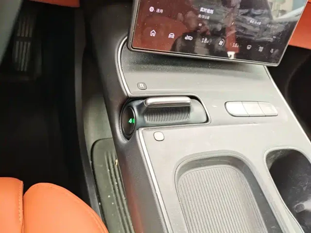 NIO NIO ET5 2022 100kWh — Фото автомобиля 9
