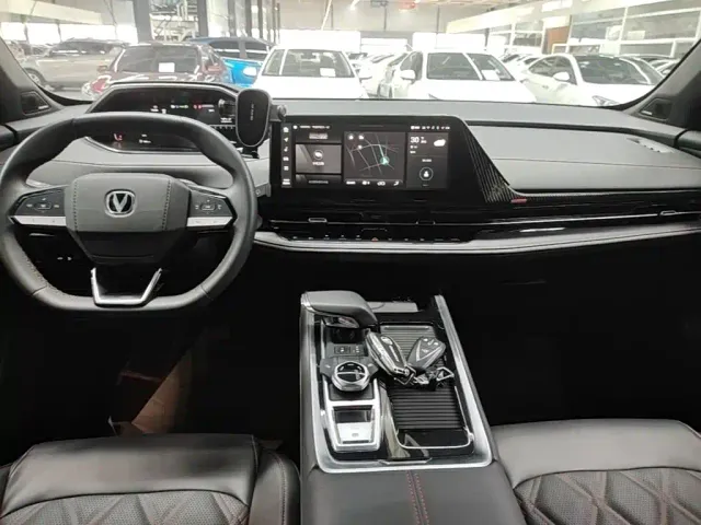 Changan CS55 Plus — Фото автомобиля 13
