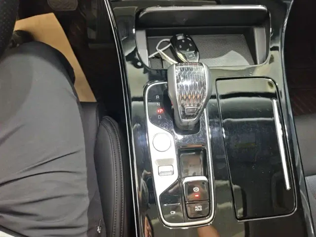 GAC Trumpchi M8 — Фото автомобиля 13