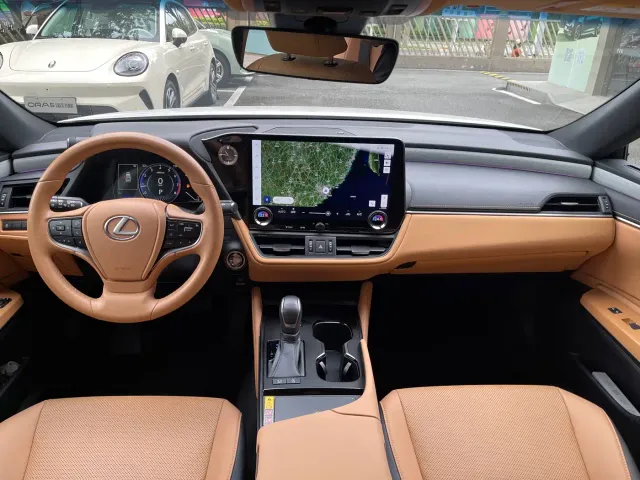 Lexus ES — Фото автомобиля 3