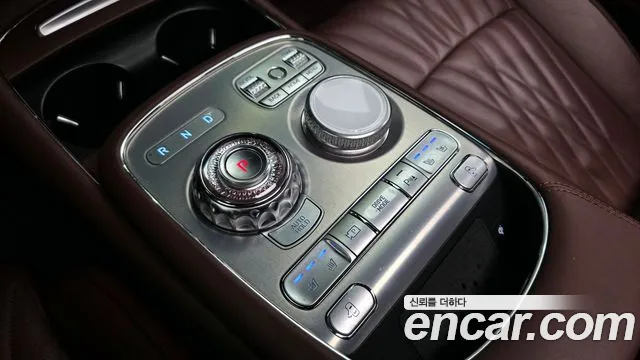 Genesis G90 Бензин 3.5 турбо AWD — Фото автомобиля 7