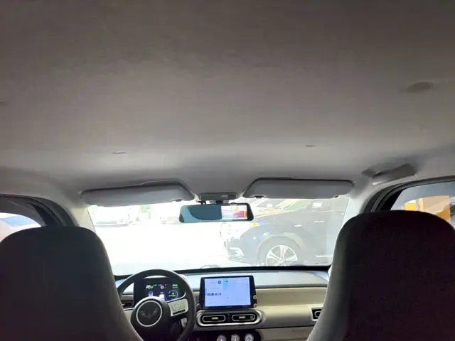 Wuling Hongguang Mini EV — Фото автомобиля 17