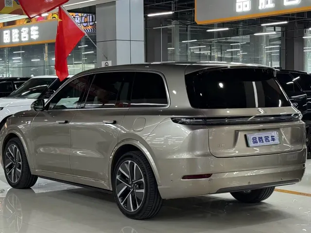 Li Auto L9 — Фото автомобиля 3