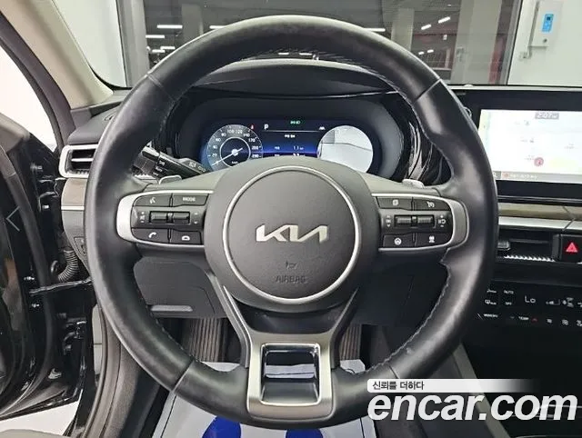 Kia K5 Generation 3 — Фото автомобиля 9