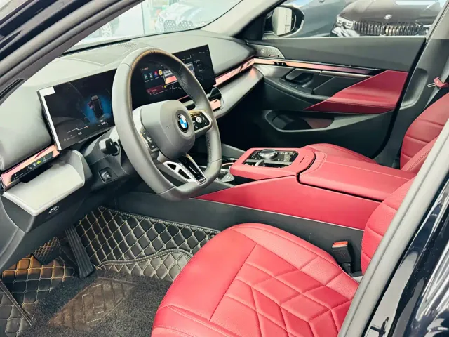 BMW 5 Series — Фото автомобиля 9