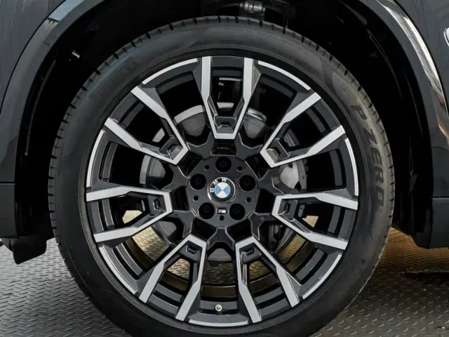 BMW X5 — Фото автомобиля 11