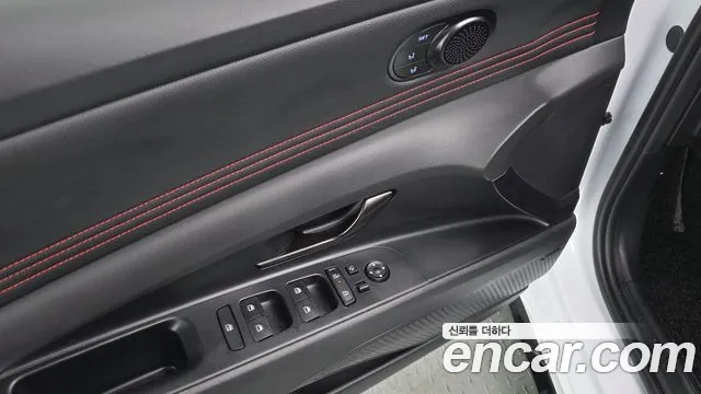 Hyundai AVANTE Новый Avante (CN7) — Фото автомобиля 13