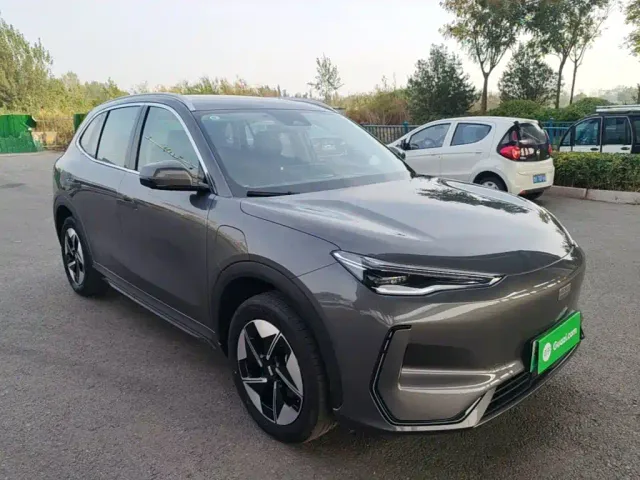 Geely Galaxy E5 — Фото автомобиля 3