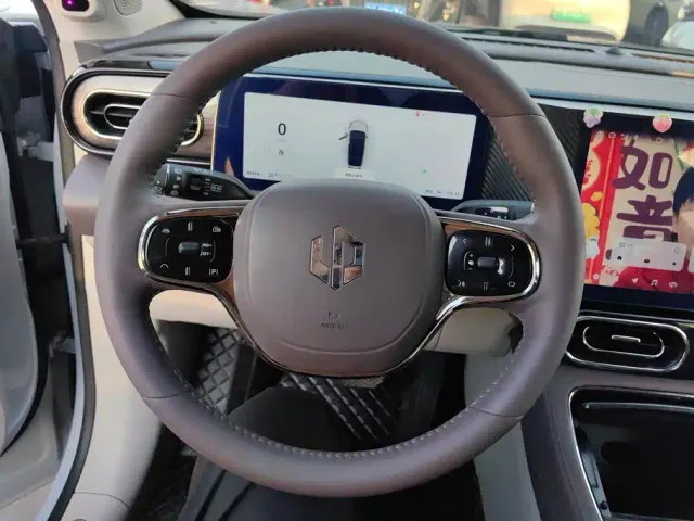 Leapmotor C11 — Фото автомобиля 15