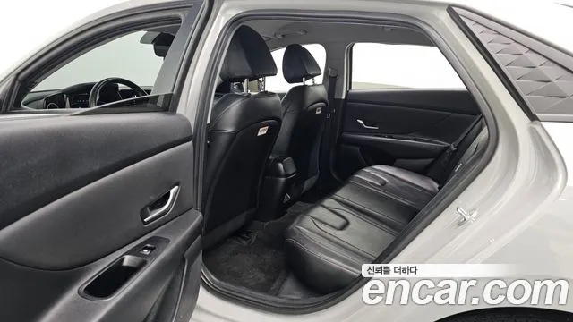 Hyundai AVANTE — Фото автомобиля 6