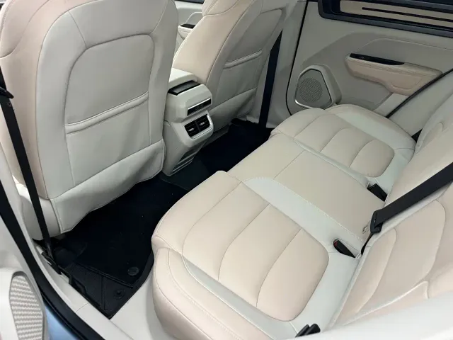 Geely ICON — Фото автомобиля 11