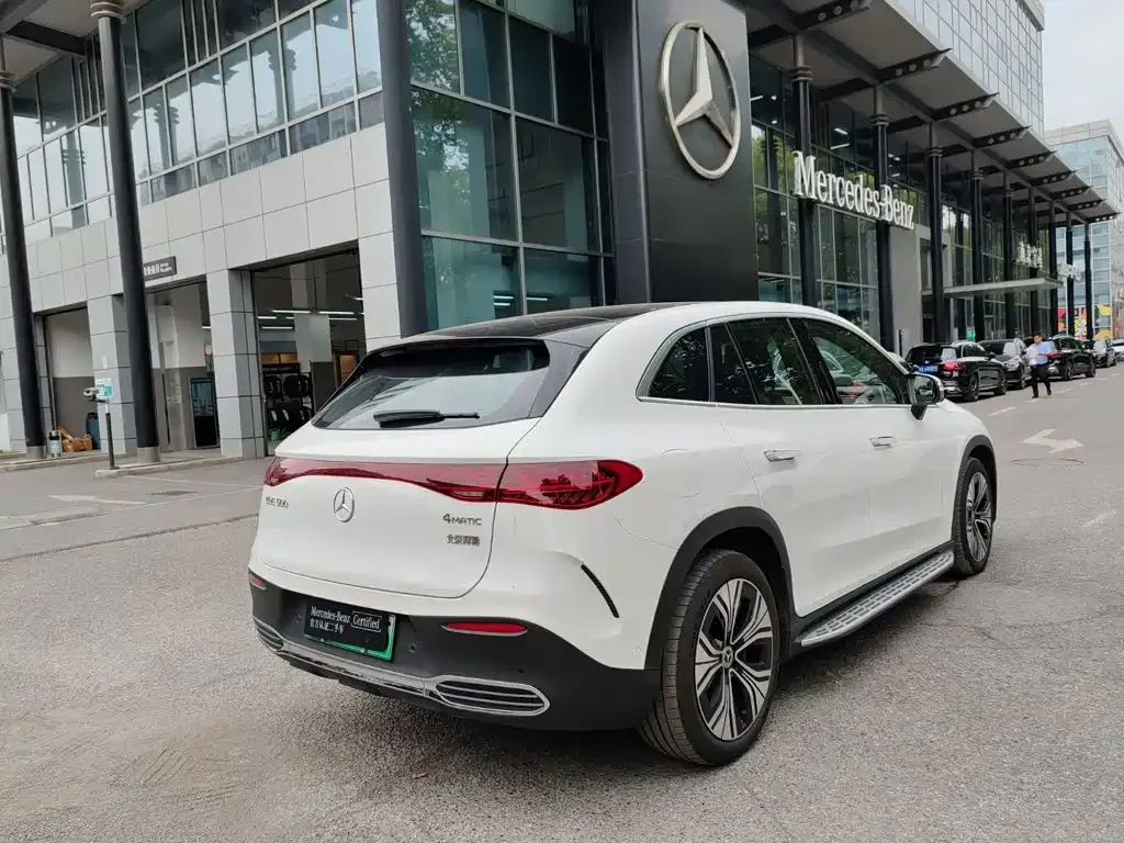 Mercedes-Benz Mercedes-Benz EQE SUV 2024 500 4MATIC Pioneer Edition — Фото автомобиля 4