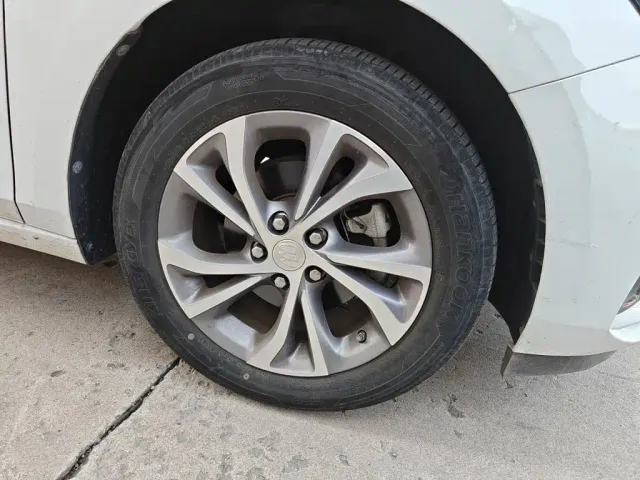 Buick Verano — Фото автомобиля 24