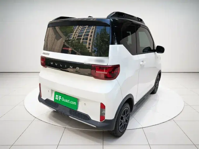 Wuling Hongguang Mini EV — Фото автомобиля 4