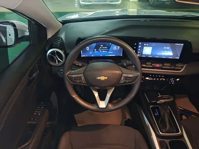 Chevrolet Monza — Фото автомобиля 10