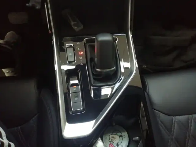 Wuling Asta — Фото автомобиля 13