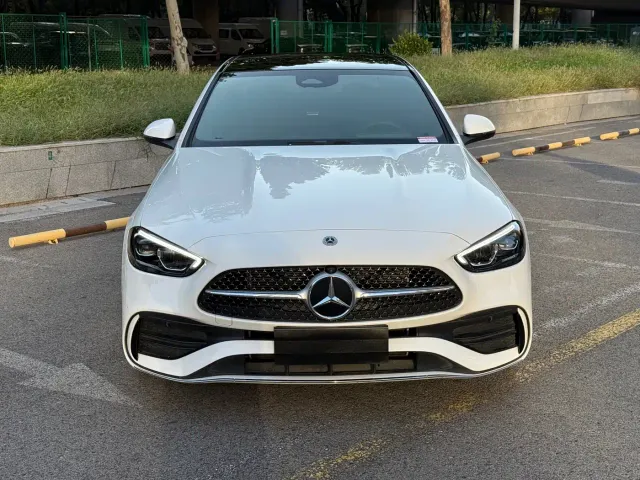 Mercedes-Benz C-Class — Фото автомобиля 2