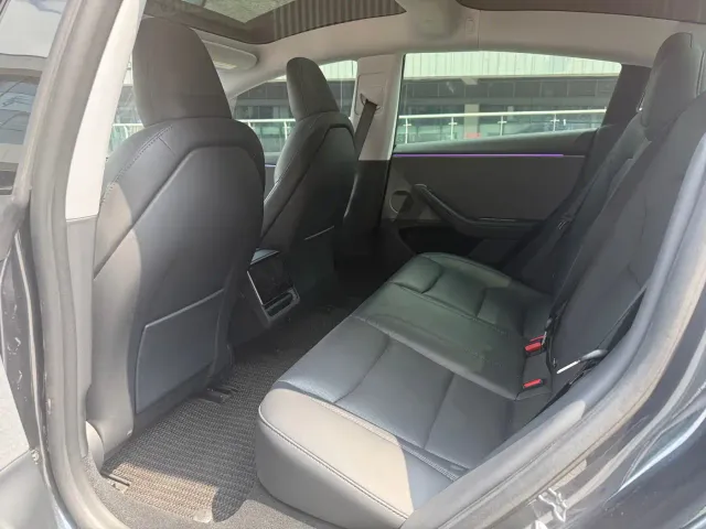 Tesla Model 3 — Фото автомобиля 13
