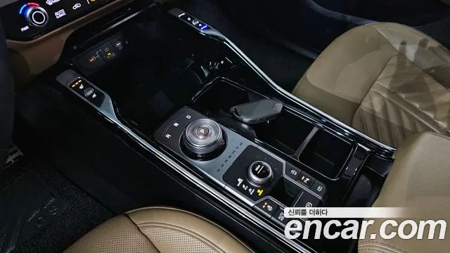 Kia Sorento Новый Sorento 4 поколение Бензин 2.5T 4WD — Фото автомобиля 9