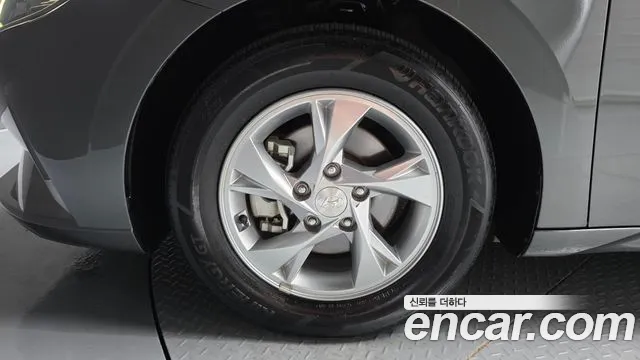 Hyundai AVANTE Avante (CN7) — Фото автомобиля 5