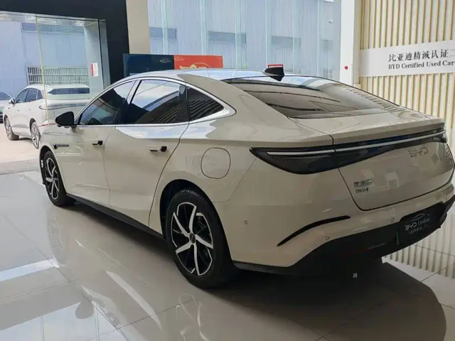 BYD Seal 07 DM-i — Фото автомобиля 5