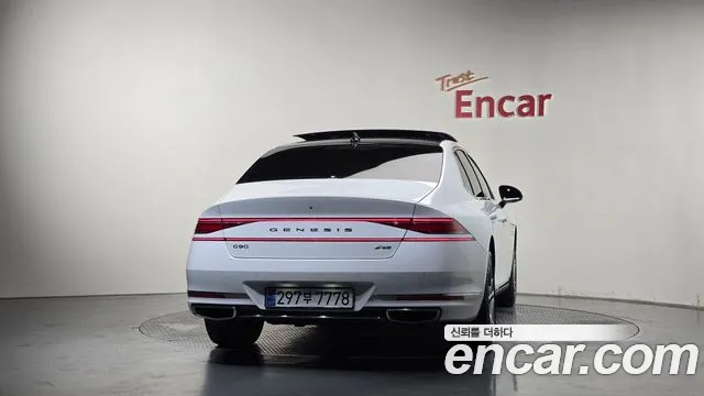 Genesis G90 Бензин 3.5 турбо AWD — Фото автомобиля 3