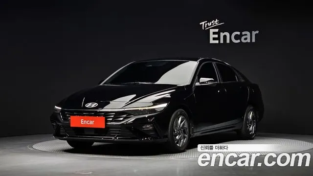 Фотография автомобиля — Hyundai Avante CN7