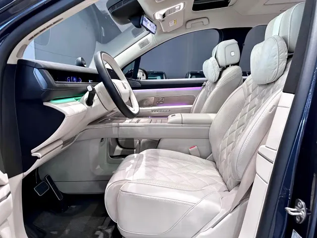 Nio ES8 — Фото автомобиля 13