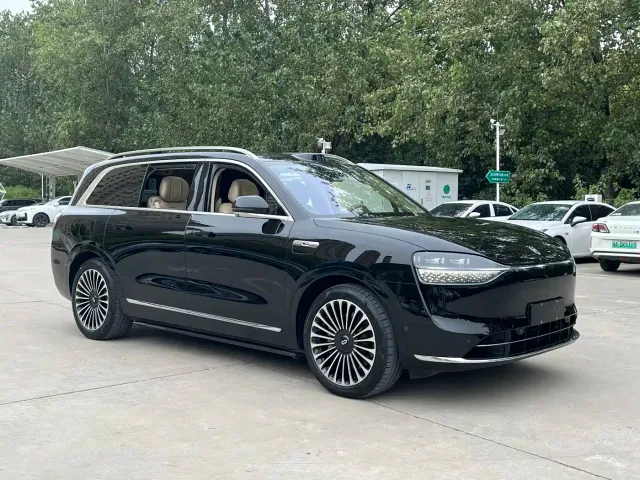 Aito M9 — Фото автомобиля 7