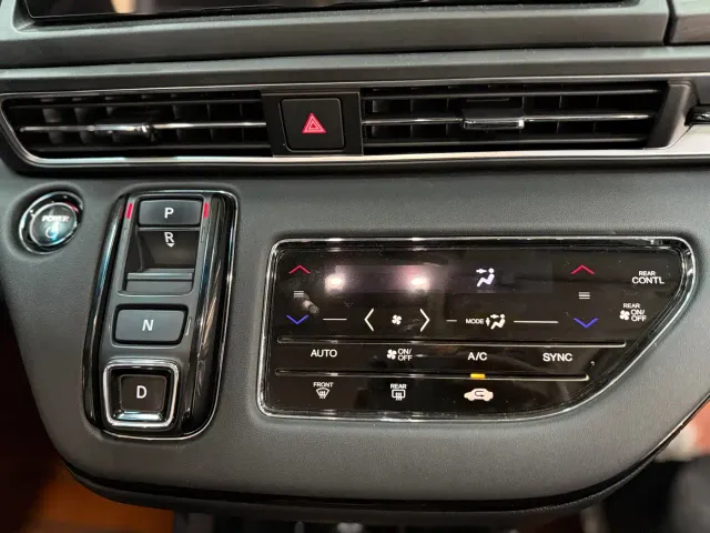 Honda Elysion — Фото автомобиля 23