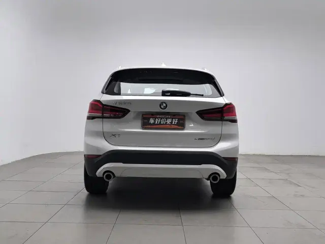 BMW X1 — Фото автомобиля 4