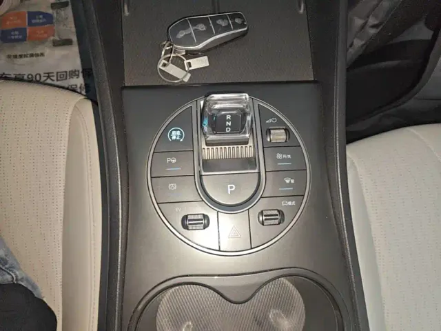 BYD Seal 05 DM-i — Фото автомобиля 13