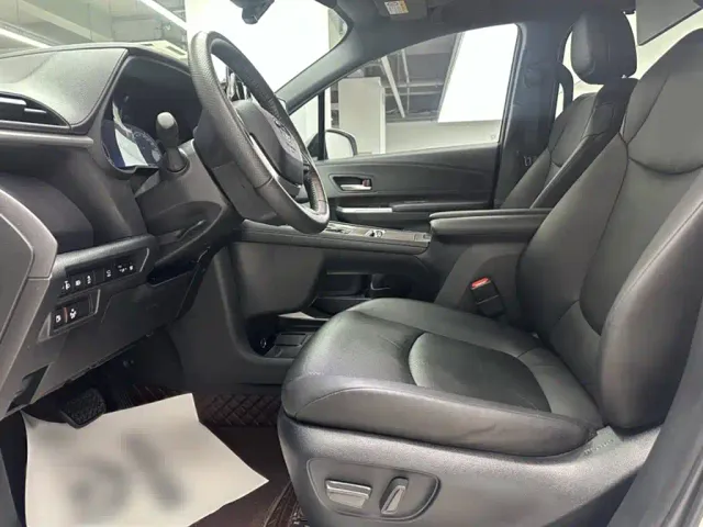 Toyota Granvia — Фото автомобиля 6