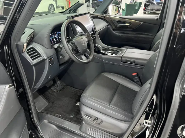 Toyota Vellfire — Фото автомобиля 21