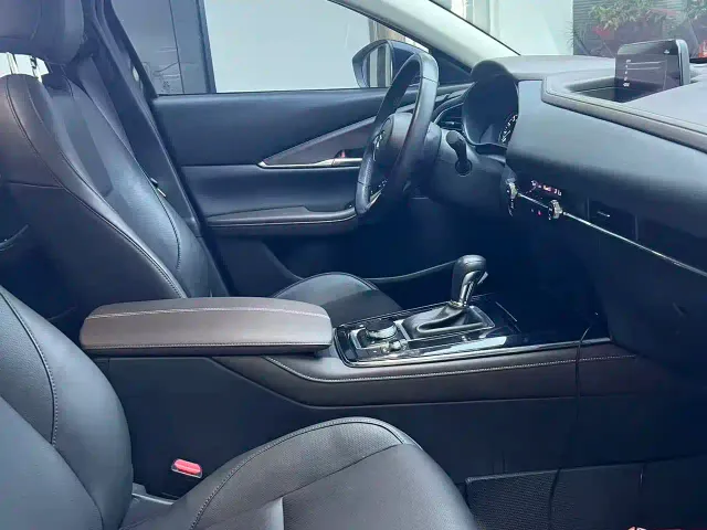 Mazda CX-30 — Фото автомобиля 14