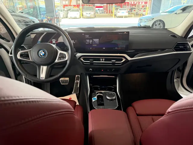 BMW i3 — Фото автомобиля 5