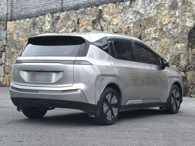 GAC Aion Y — Фото автомобиля 8