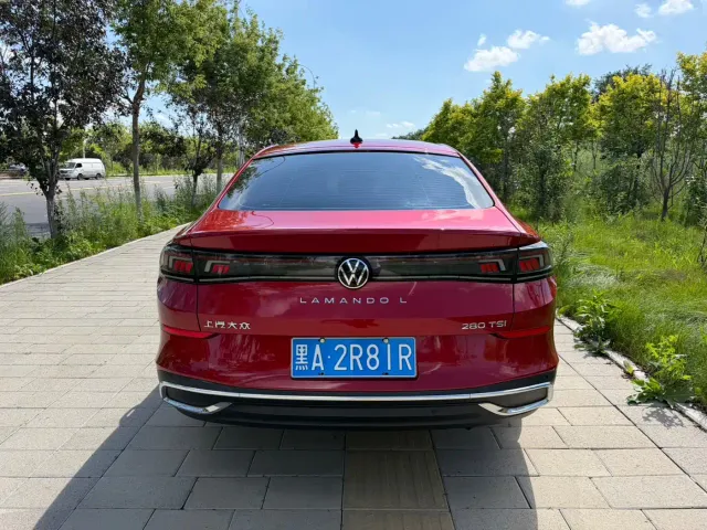Volkswagen Lamando — Фото автомобиля 6