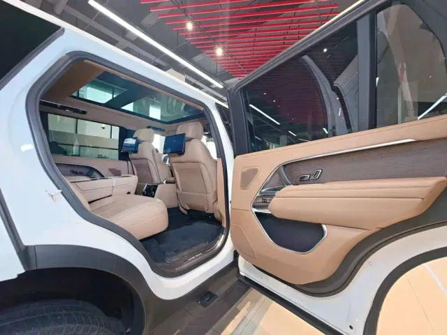 Land Rover Range Rover — Фото автомобиля 25
