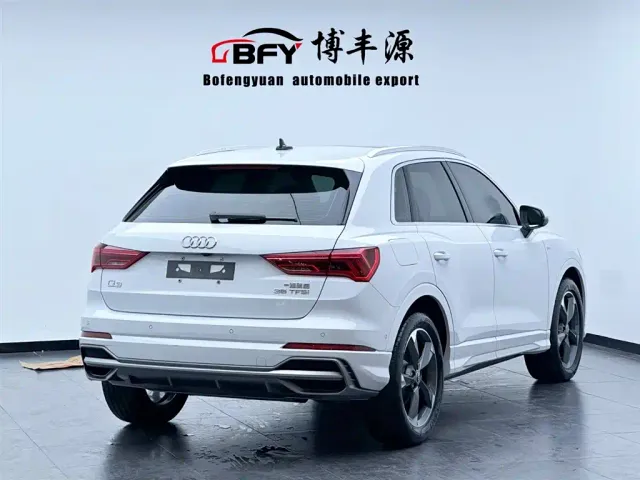 Audi Q3 — Фото автомобиля 3